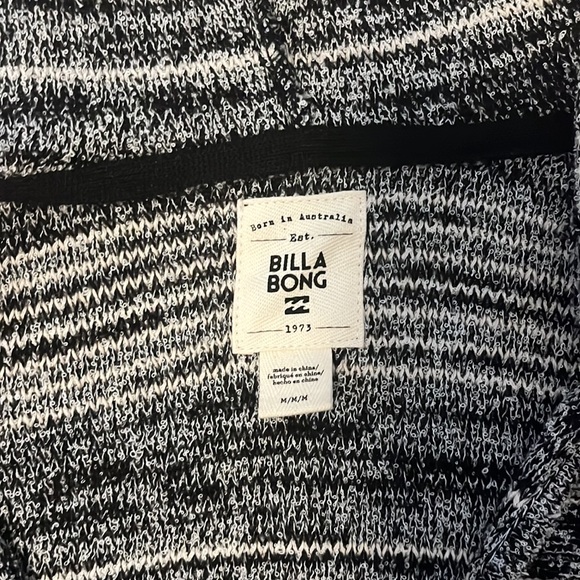 Worn once, perfect condition, super soft material - Picture 2 of 4